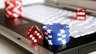 Người dùng Việt Nam chơi slot online tại sảnh game bcx88 trên điện thoại